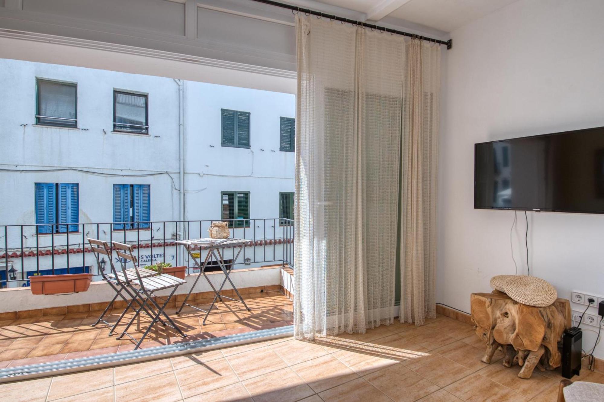 Les Voltes Apartment กาเลญา เด ปาลาฟรูเจล ภายนอก รูปภาพ